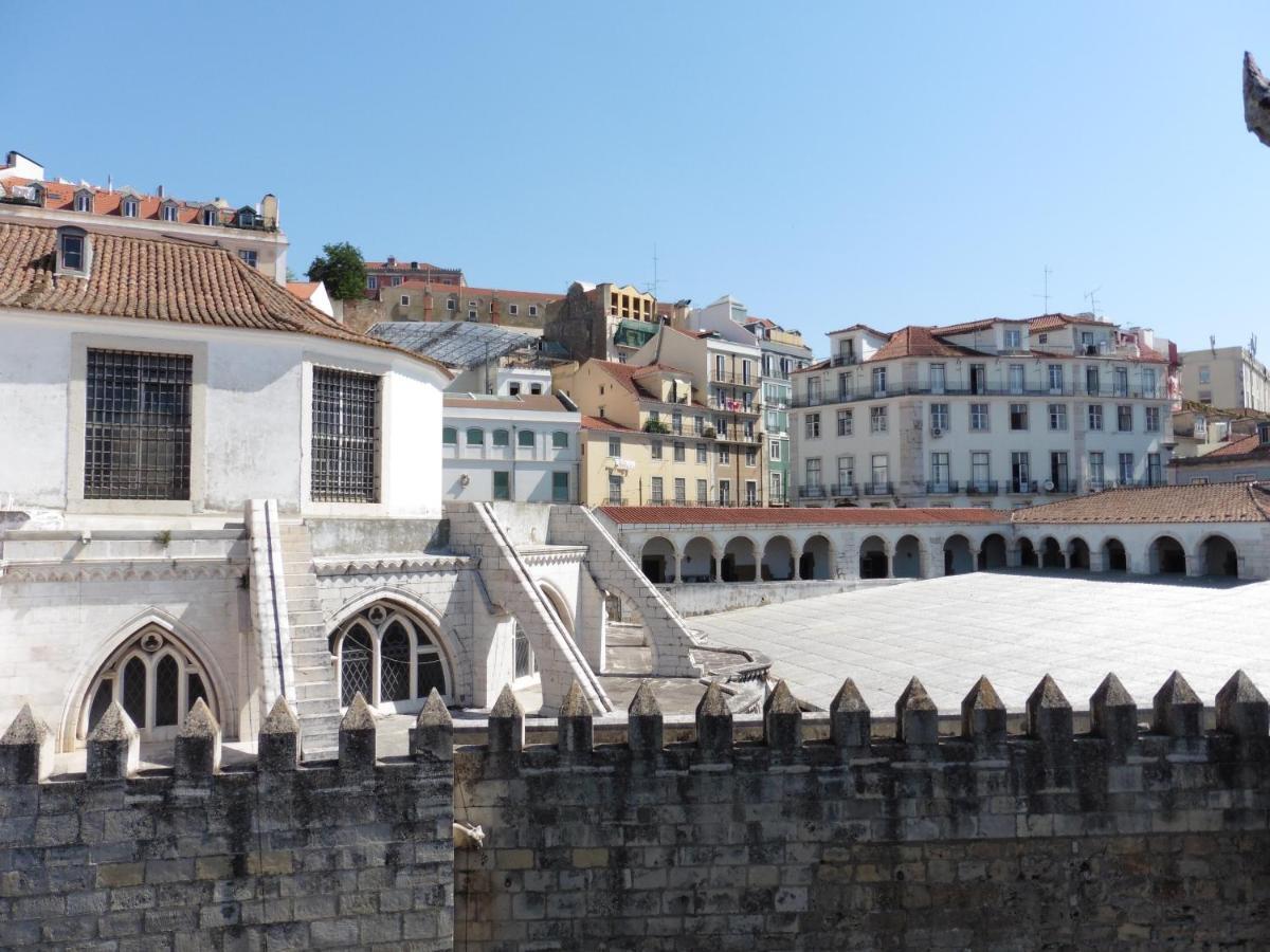 Flat With Terrace And River View - Se4 Lissabon